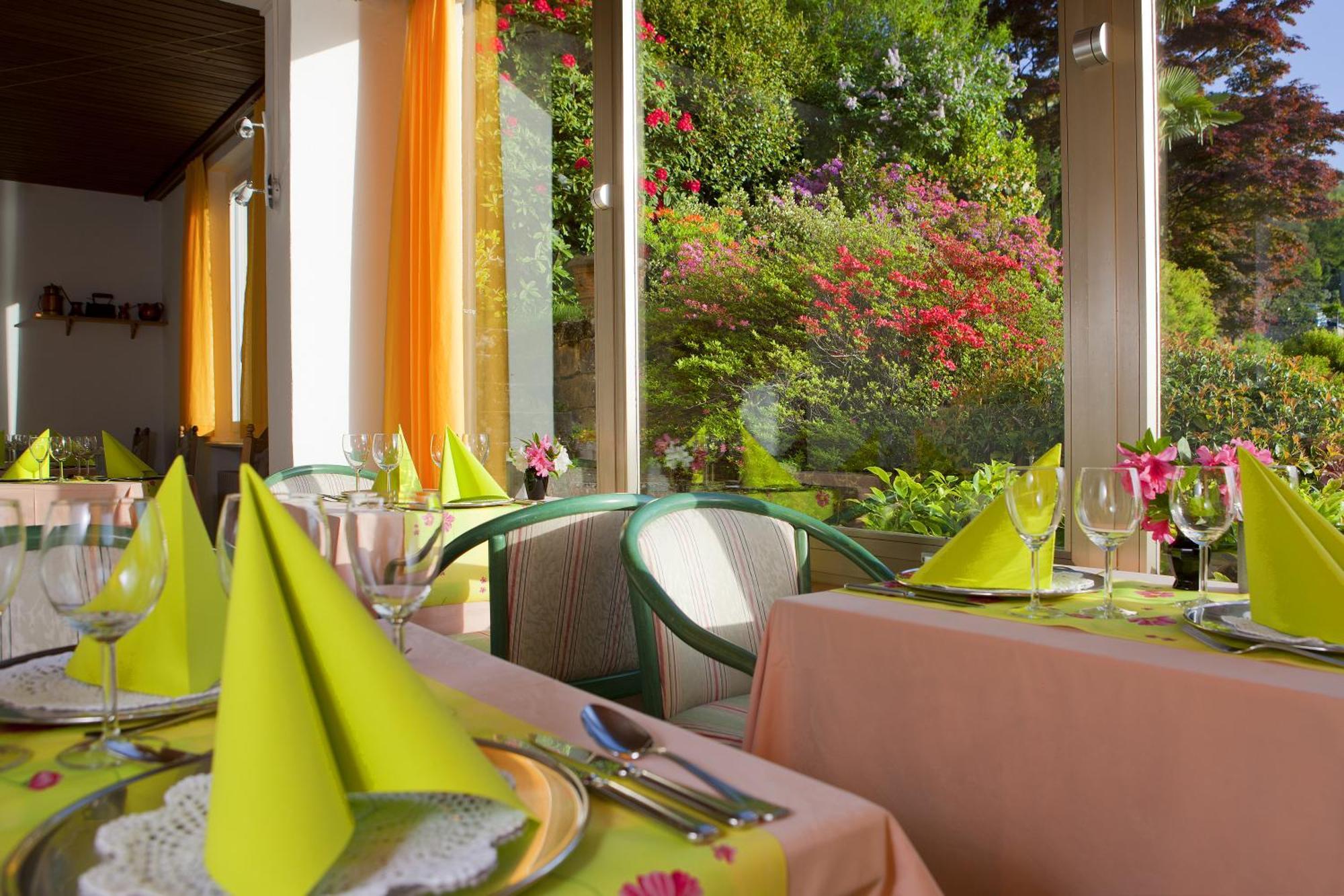 Hotel Primavera Brissago Exteriör bild